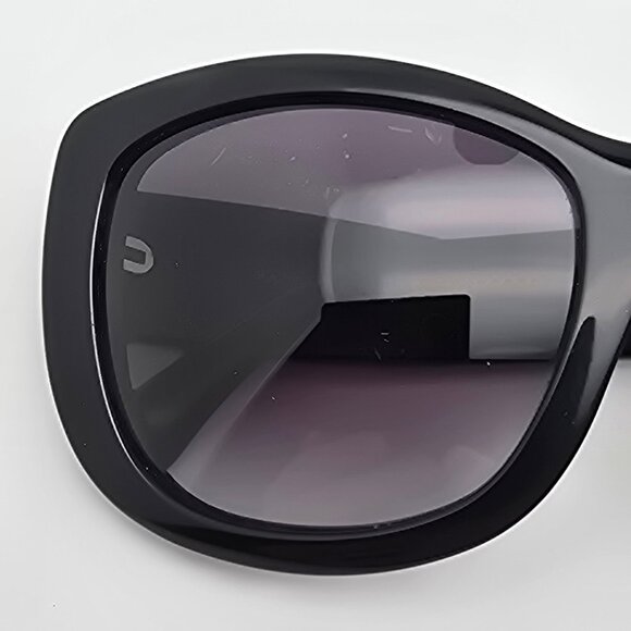 Chanel 5239 c. 501/3C Shiny Black Frame Grey Gradient Lens Sunglasses w/ Case main image 16